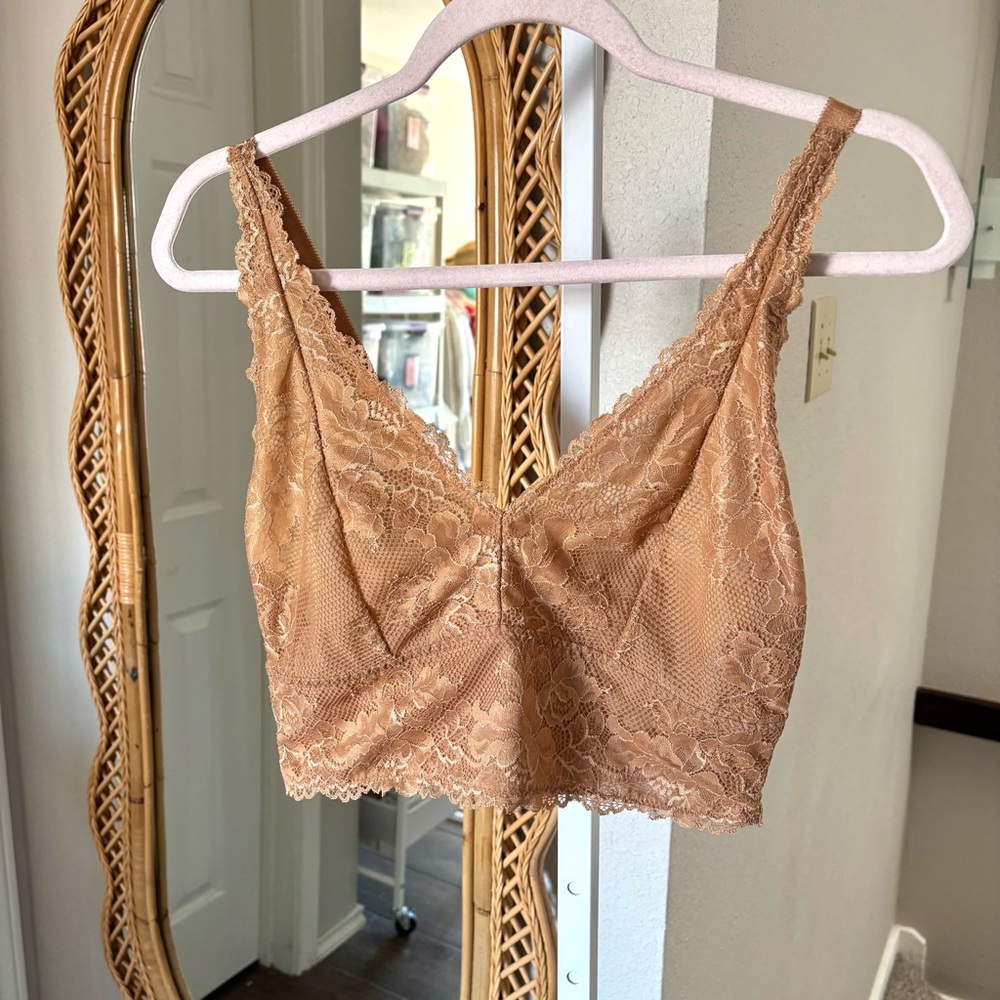Savage X Fenty / NWT Wireless Lace Bralette in Nude Dessert